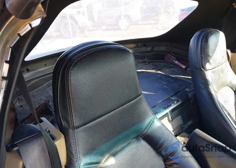 2000 Mazda Mx-5 Miata Ls/Special Edition z USA, uszkodzony, nr VIN JM1NB353XY0149189